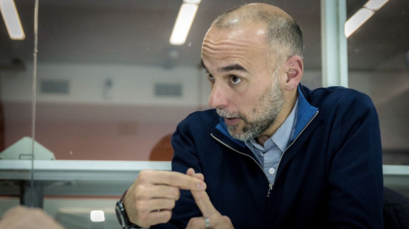 Para Agustín D'attellis, las medidas del Gobierno son: “Un parche que mantiene la calma momentánea”