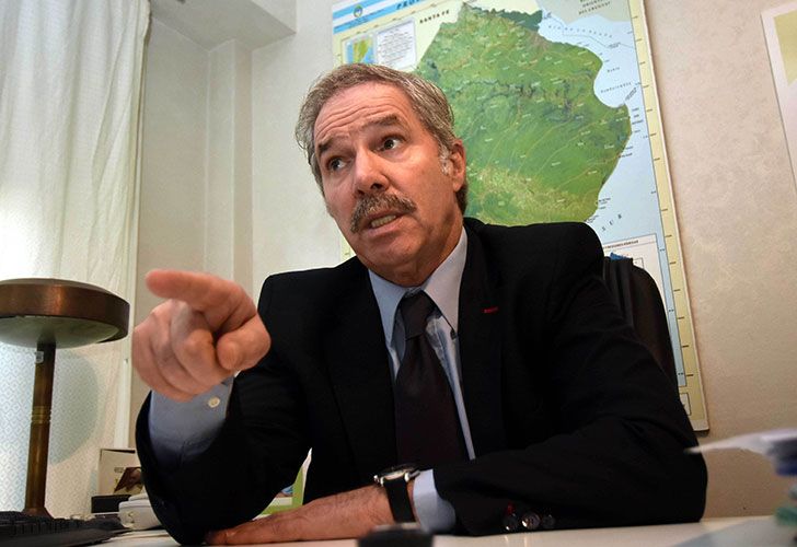 Felipe Solá se defiende: “Jamás protegí al 'Pata' Medina”