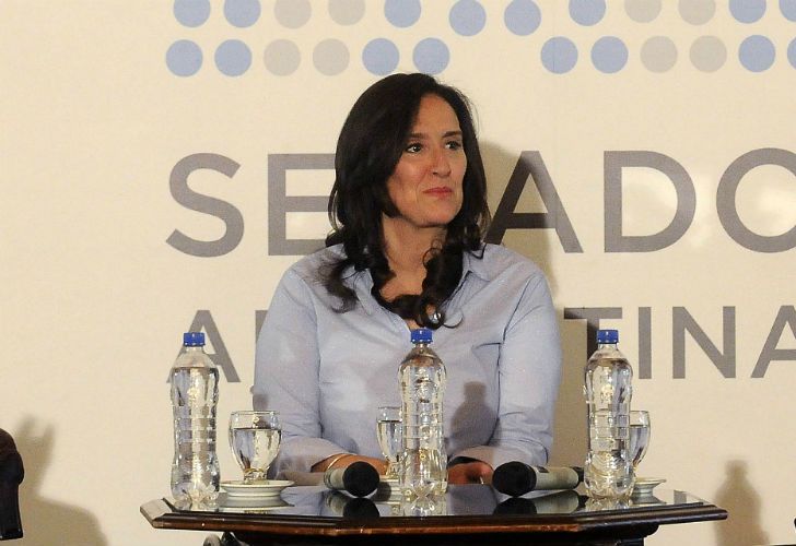 Michetti defendió a Caputo: "Ayuda a la Argentina a salir adelante"