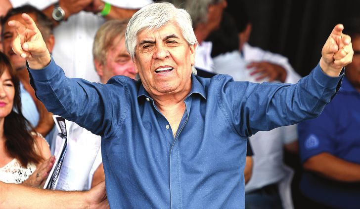 Denuncian a Hugo Moyano por la millonaria compra de un inmueble en Córdoba
