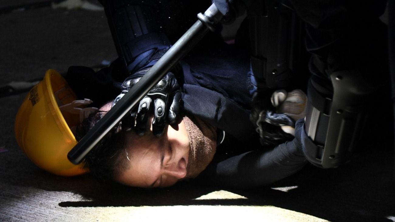 Un manifestante resultó herido en una de las protestas en Hong Kong