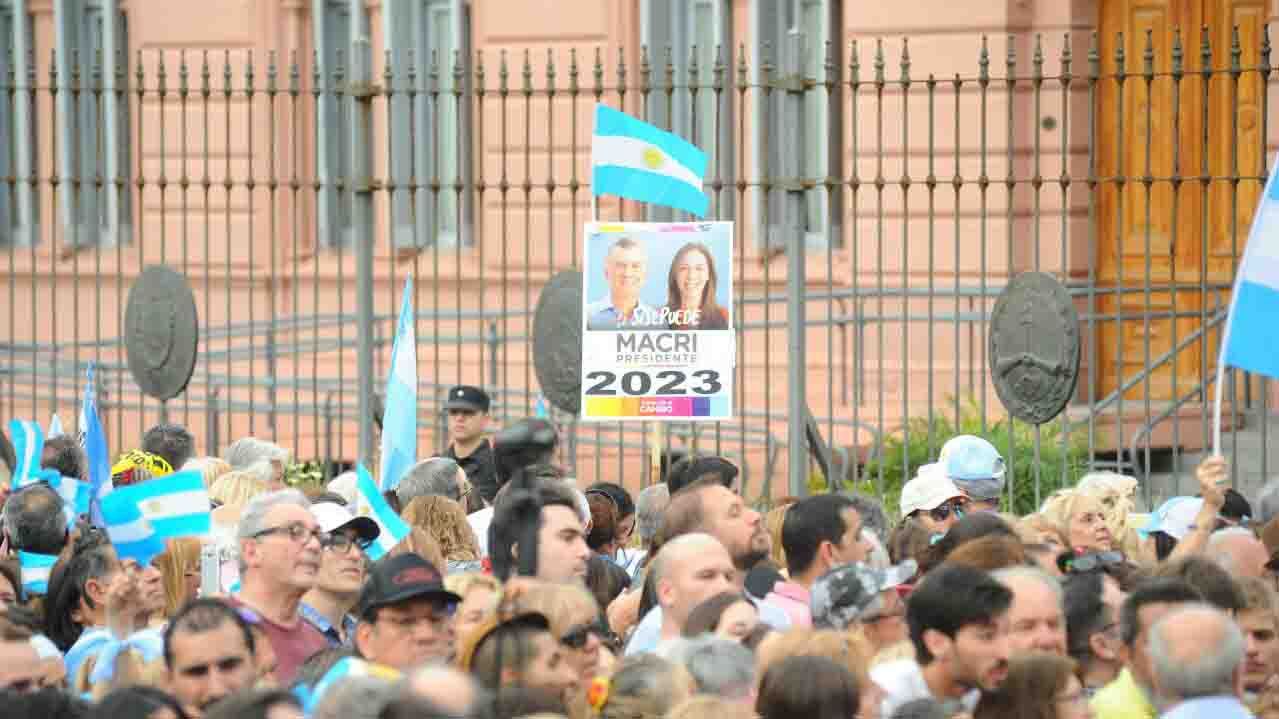 Transmisión en vivo del 7D en Plaza de Mayo para despedir a Macri