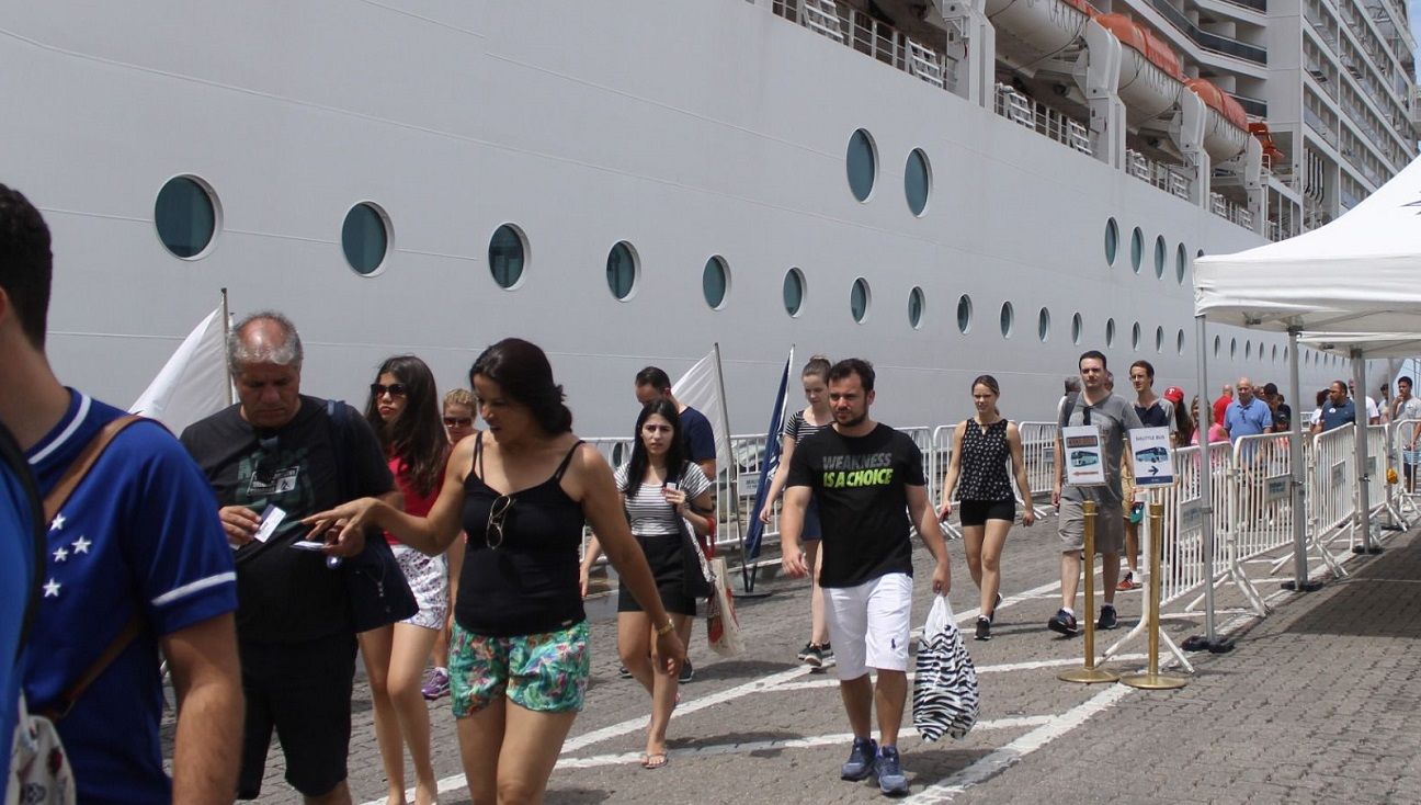 Favorecidos por el cambio, 578.007 pasajeros llegaron en cruceros a la Argentina