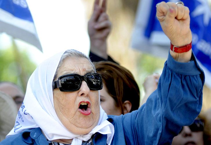 Las contradicciones de Hebe de Bonafini