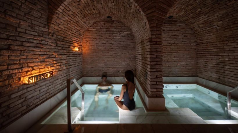 Mes de los enamorados en Azur Hotel & Spa: una experiencia romántica de lujo en pleno corazón de Córdoba