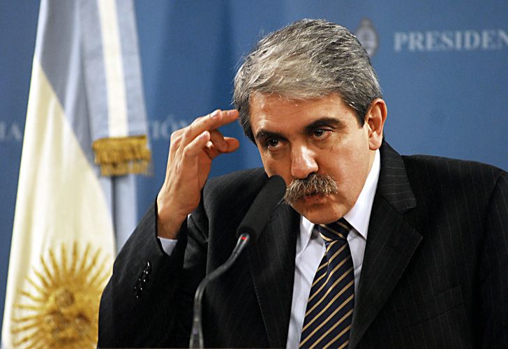 Para Aníbal F., es "una burrada" reformar la Constitución