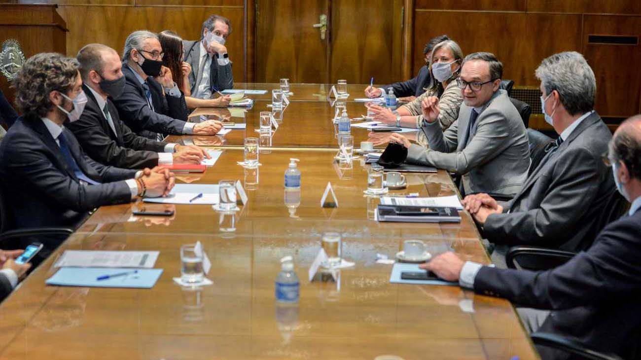 El gobierno y el sector agroindustrial acordaron ejes para promover exportaciones