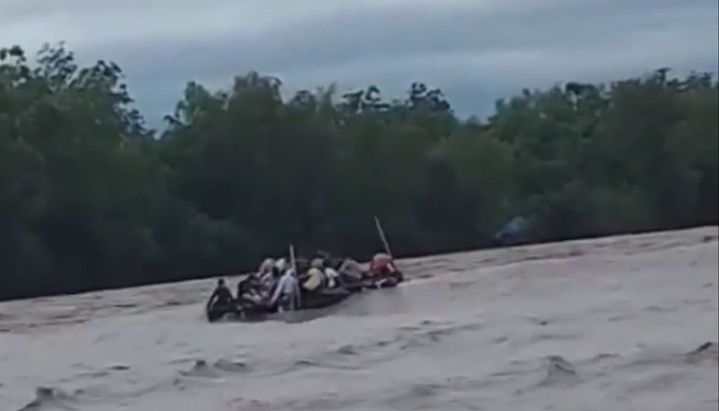 Cómo funciona el cruce ilegal del río Bermejo con la frontera cerrada