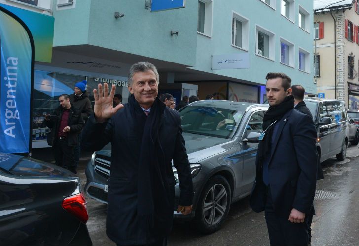 Macri dejó Davos rumbo a París, donde se encontrará con Macron