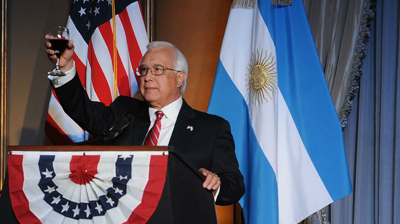 En la Embajada americana se celebró, por anticipado, el 4 de julio