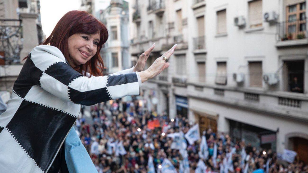 Arrancó el "operativo clamor" para que Cristina Kirchner lidere el PJ y sea candidata en 2025: quiénes la postularon