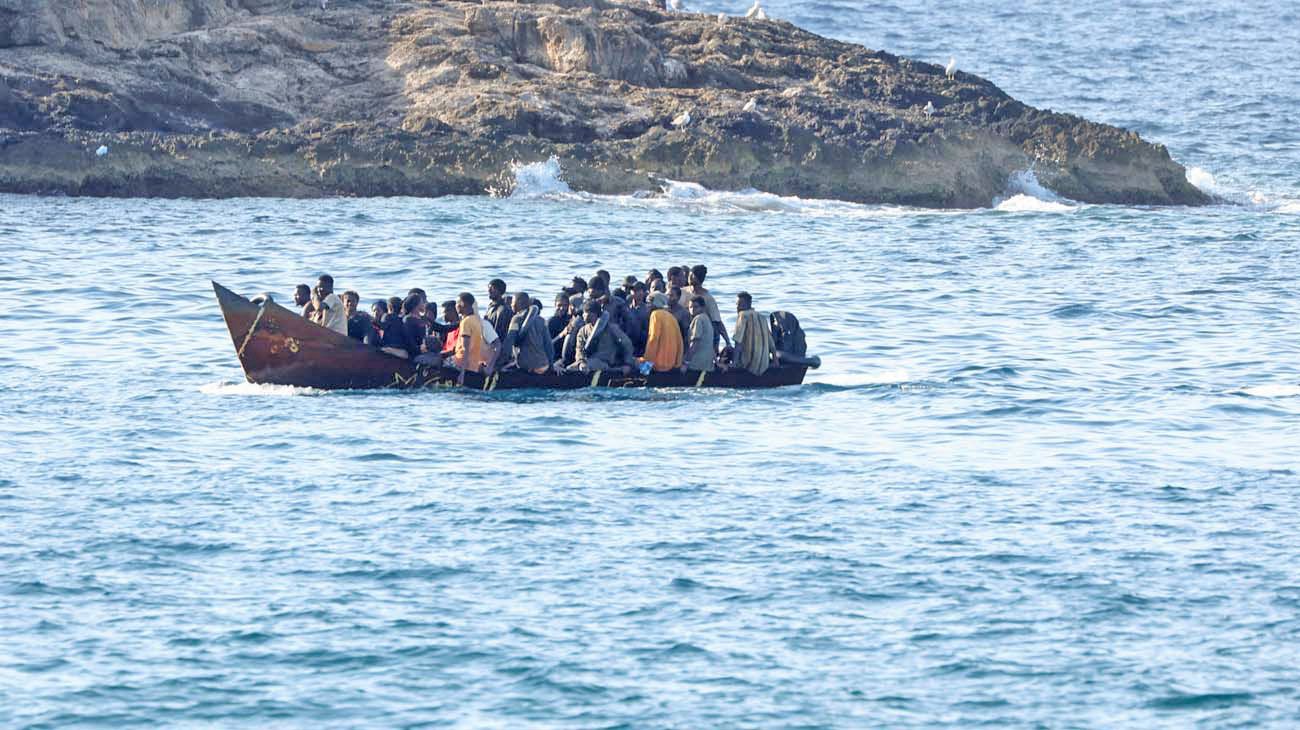 Una avalancha migratoria desafía a Italia y a la UE