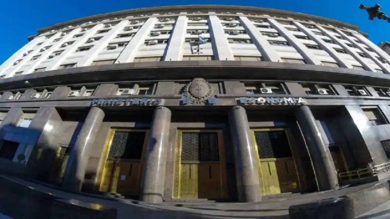 El Gobierno colocó US$ 101,2 millones del BONAR 2027 y a una tasa del 5,59%