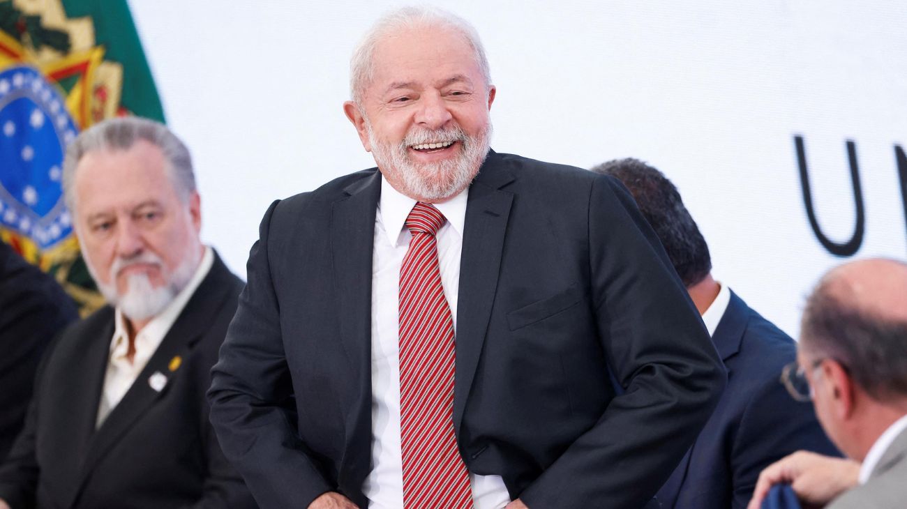 Lula da Silva recorta el poder de los militares y de los agentes de inteligencia
