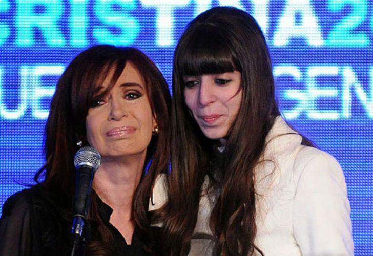 Florencia Kirchner: "Tuvimos una presidenta mujer sumamente agredida"