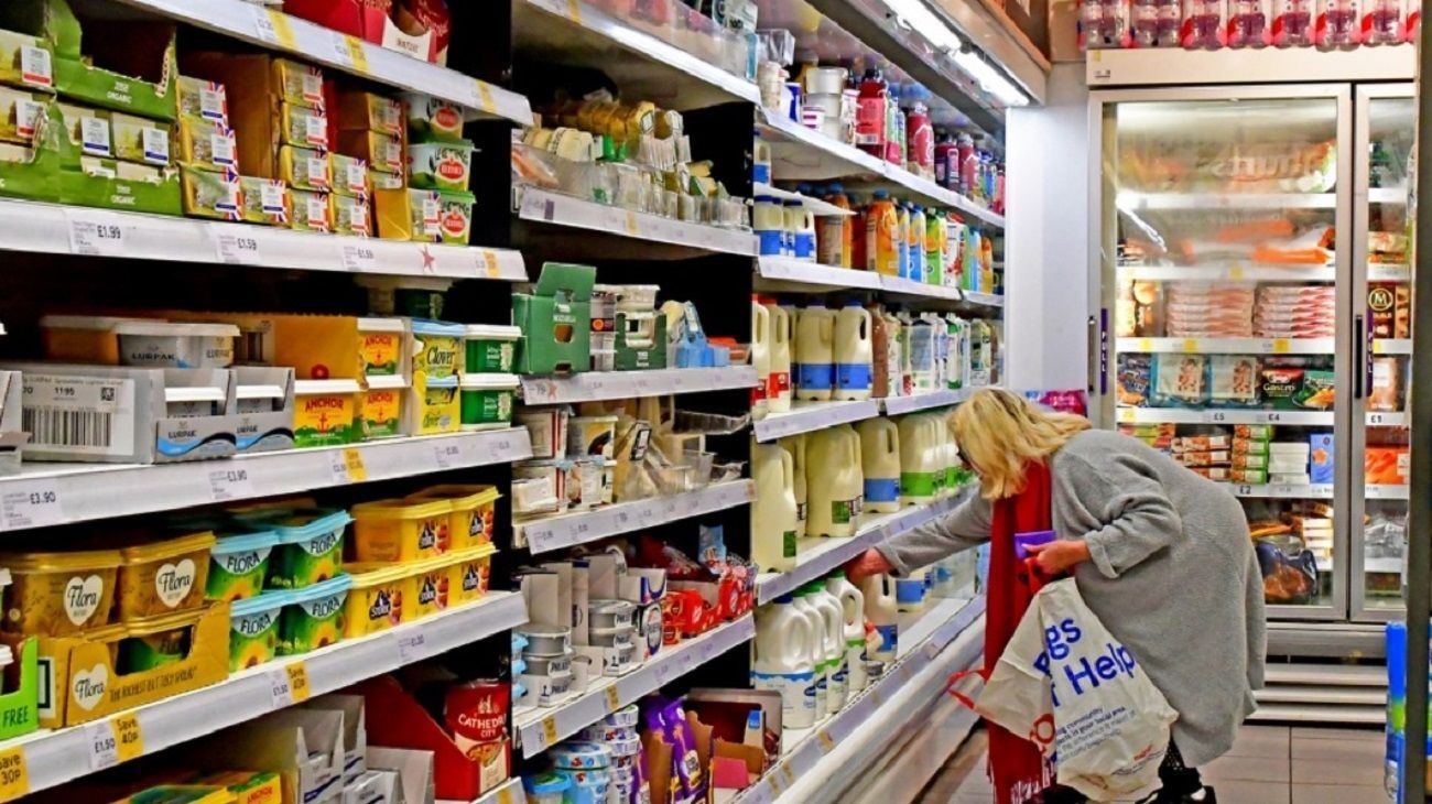 Estiman que "la canasta básica perdió un 15% de poder de compra desde diciembre del 2019"