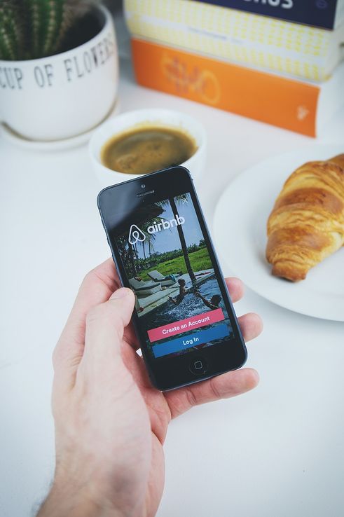 Airbnb prepara documentación para salida a bolsa