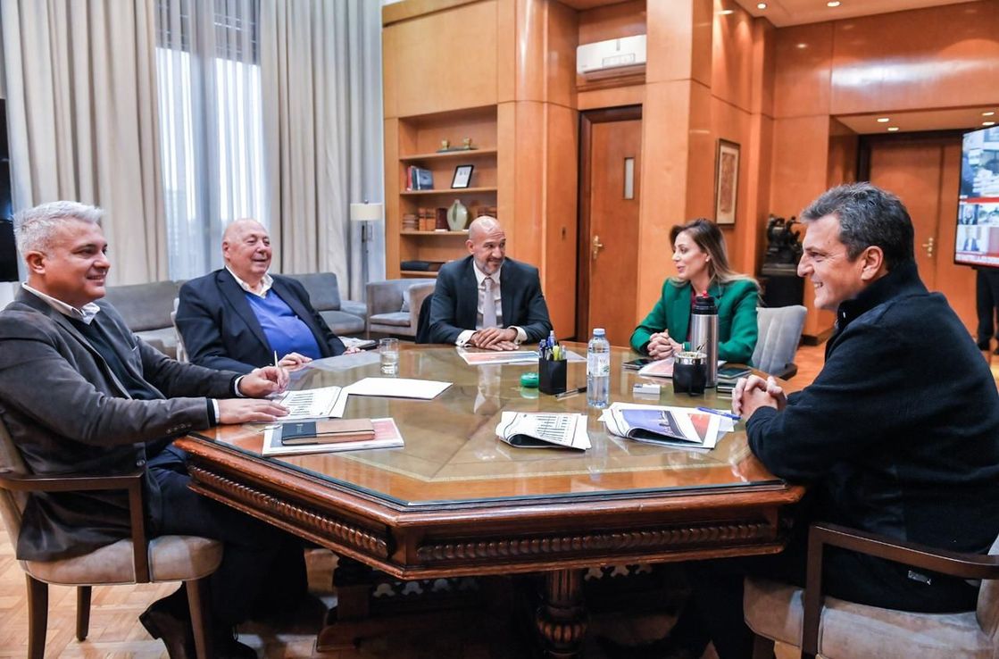 Massa se reunió con Urquía y adelantan inversiones para el Bioetanol