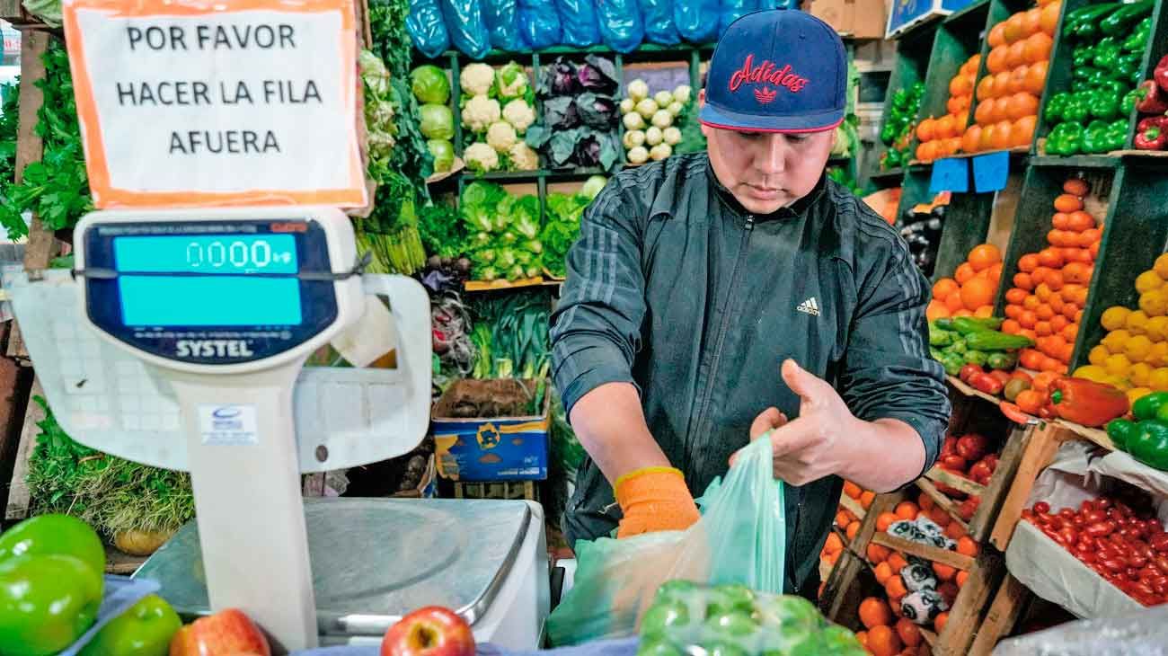 Prepagas, alimentos y combustibles meten presión sobre el índice de agosto