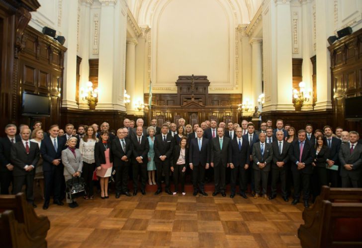 Tras las denuncias de Servini, Lorenzetti justificó la decisión de jubilar a los jueces