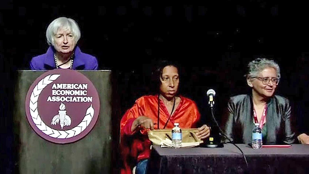 Economistas debaten cómo mejorar su diversidad
