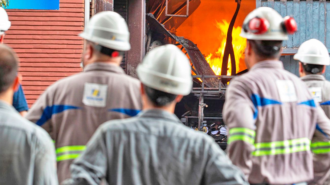 Un incendio en una subestación de Edesur en Caballito, dejó sin luz a sesenta mil usuarios