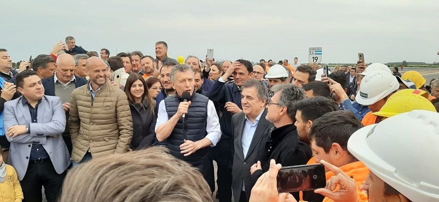 Macri en Córdoba llamó a "cuidar la democracia" de cara al 27 de octubre