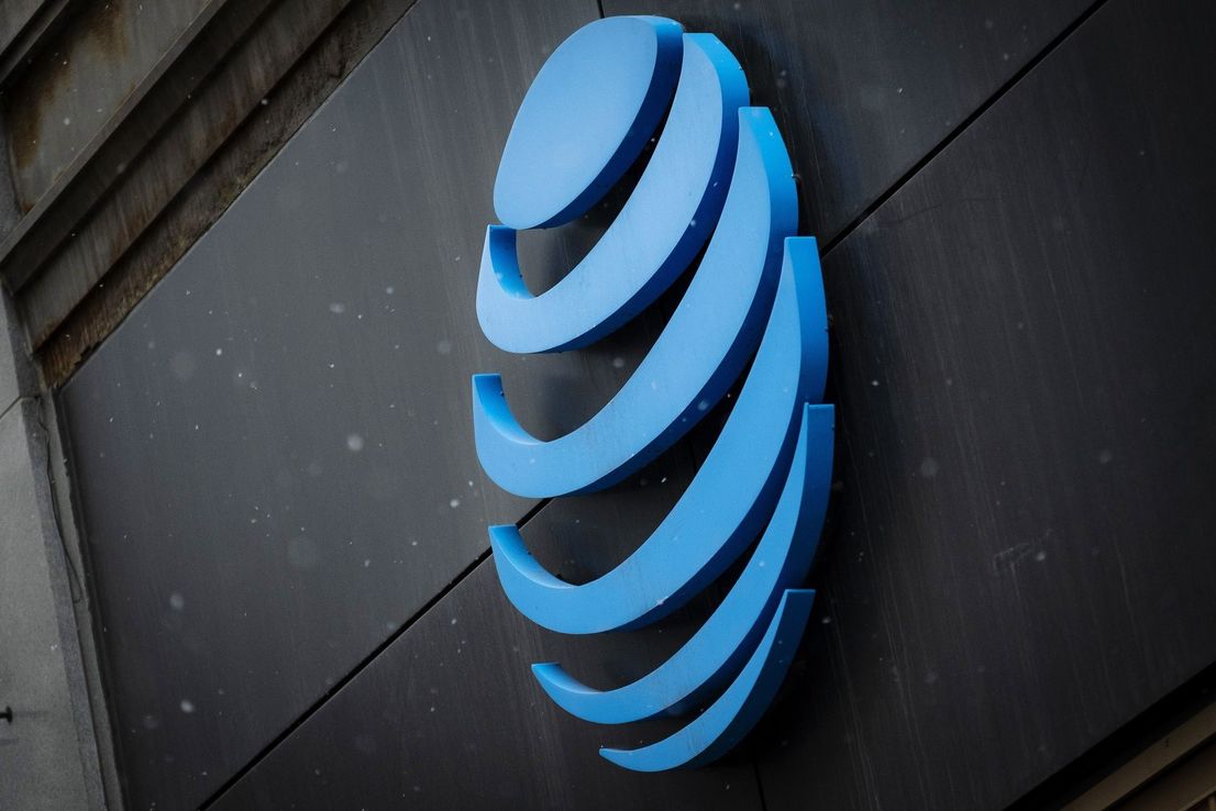 Para el 2035 AT&T se pone la meta llevar a cero sus emisiones
