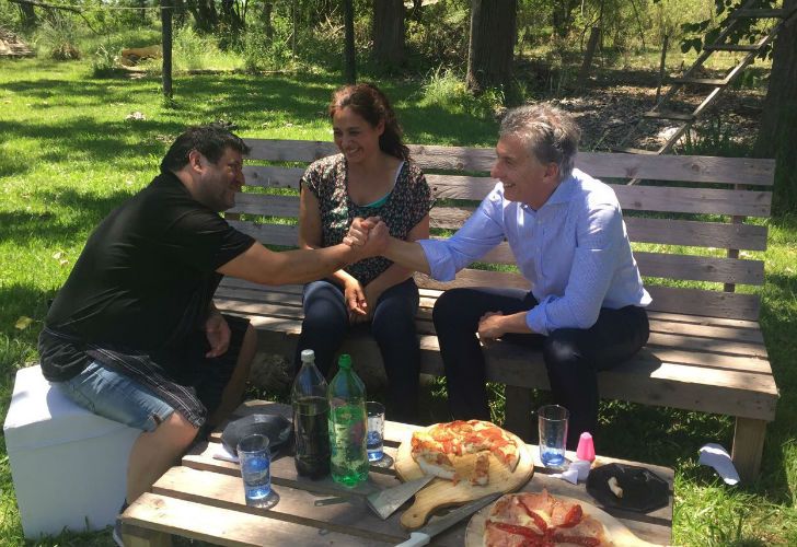 Macri visitó a un matrimonio emprendedor que pidió conocerlo por redes sociales