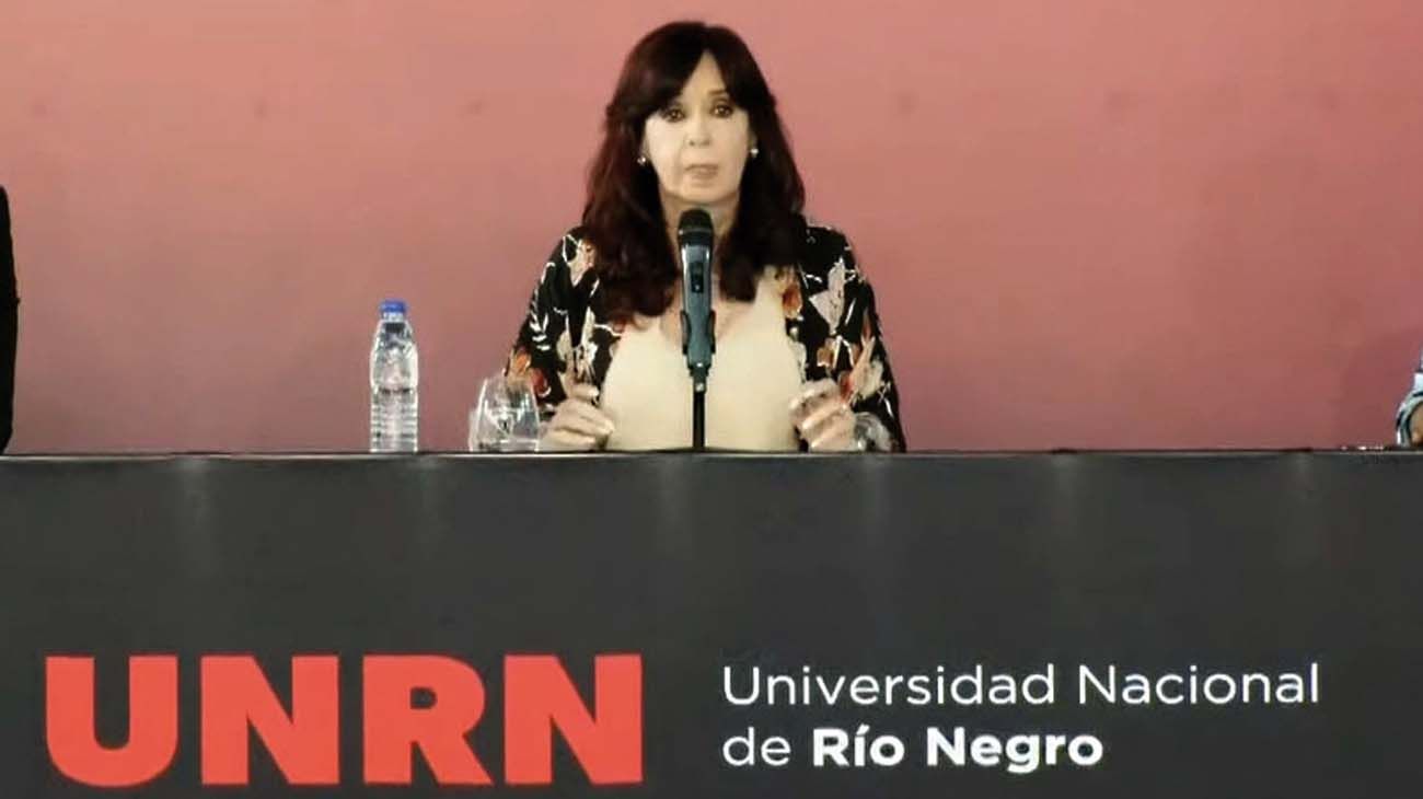 Cristina Kirchner y su llamado a revisar el plan económico para evitar la catástrofe electoral