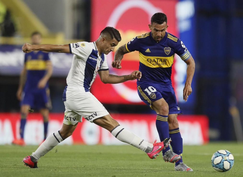Carlos Tevez juega su primer Boca-Talleres para el lado albiazul