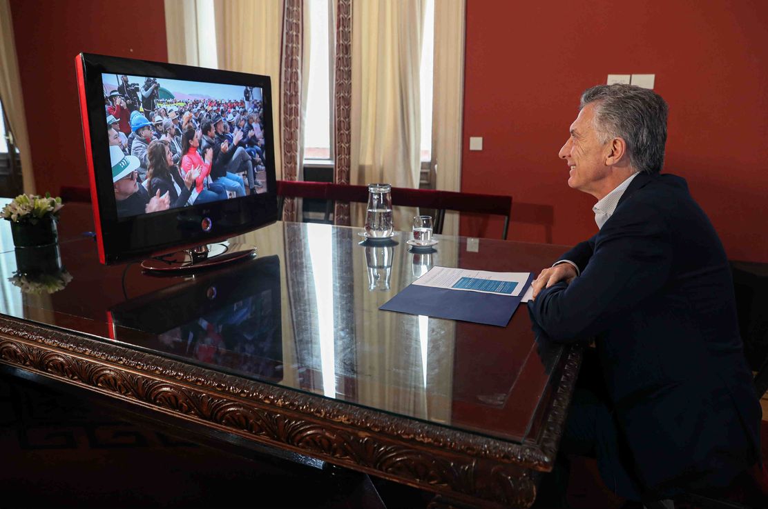 Macri anunció en Córdoba beneficios para Pymes y monotributistas