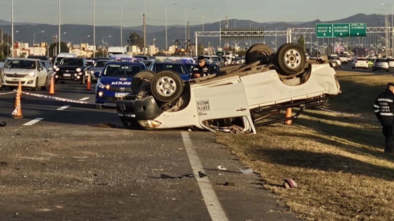 Tragedia en Circunvalación: usó su celular segundos antes del vuelco fatal