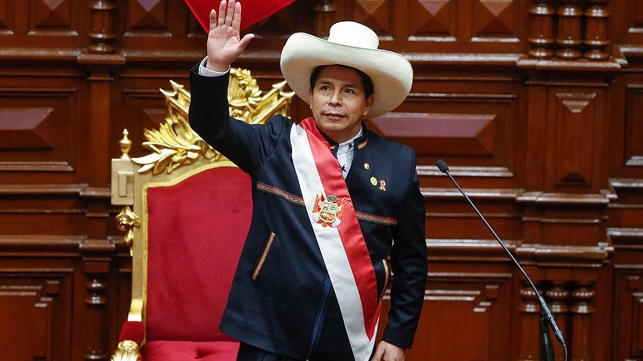 Perú busca reformar su Constitución