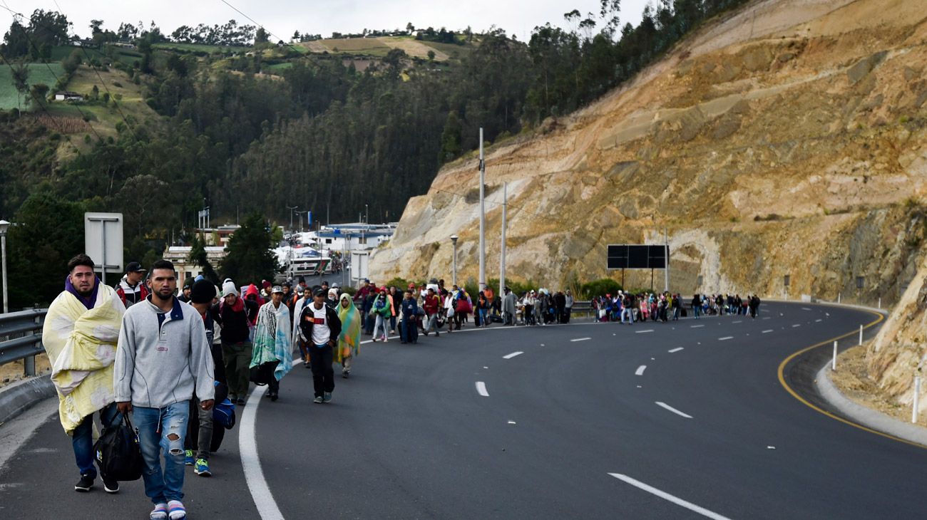 Maduro pide a los migrantes que "dejen de lavar inodoros" y vuelvan al país