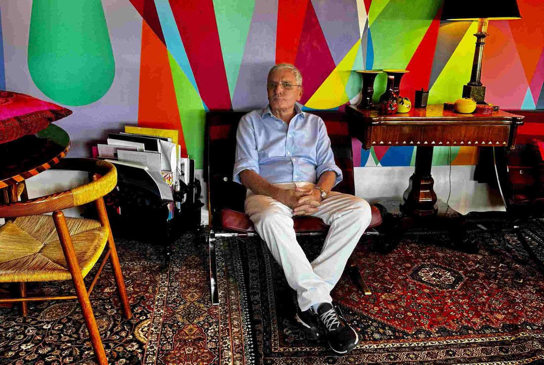 Esteban Tedesco, cirujano plástico, abre al público su gran colección de arte argentino