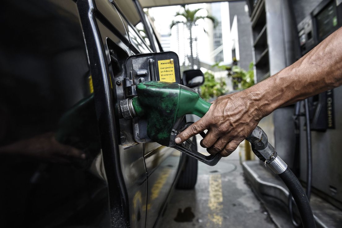Desde este viernes aumentan un 3% los combustibles en todo el país