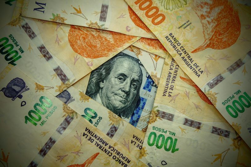 La macro se ordena, la actividad espera