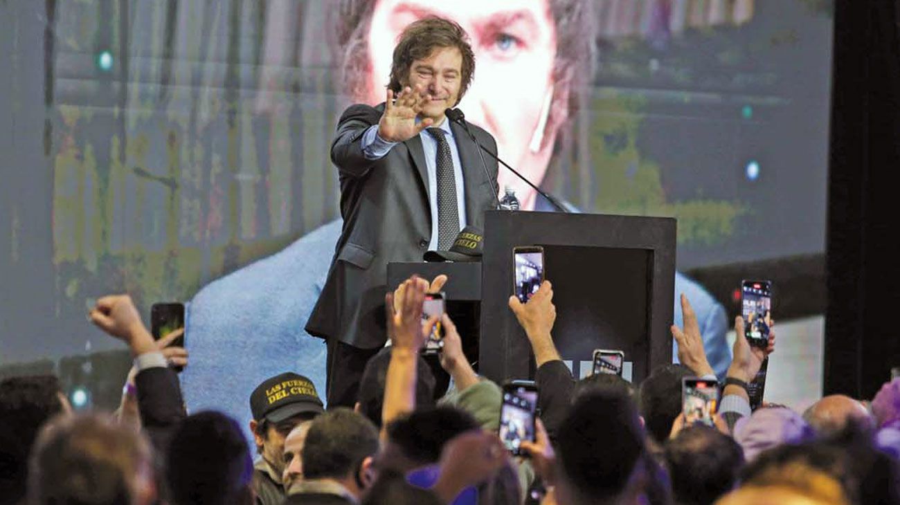 Encuesta nacional: el apoyo a Javier Milei se mantiene estable, pero hay medidas altamente cuestionadas