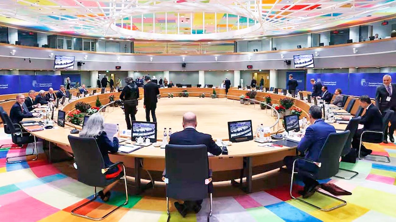 Hungría bloqueó 50 mil millones de euros en ayudas de la Unión Europea para Ucrania