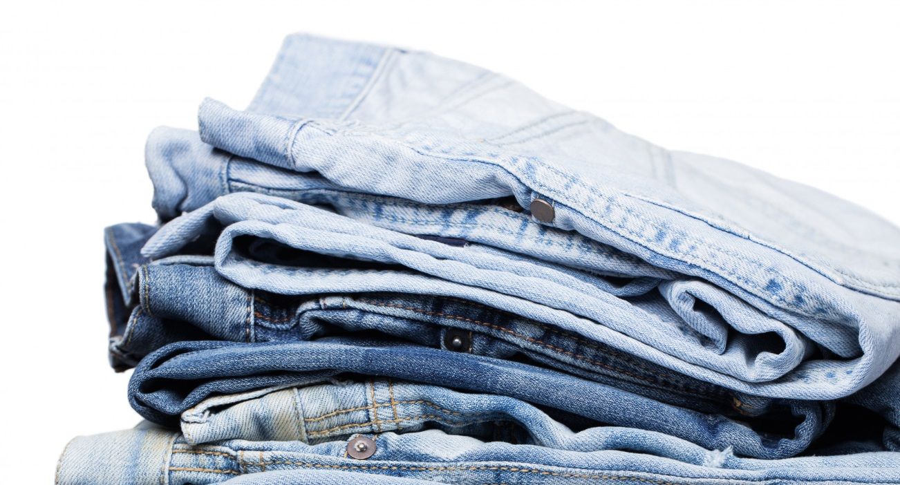 En Argentina se necesitan más de 100 horas de trabajo para comprar un jean