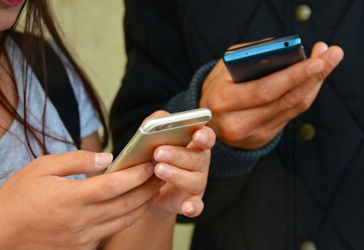 Por qué ya no se pagará más por usar el celular en otros países de América