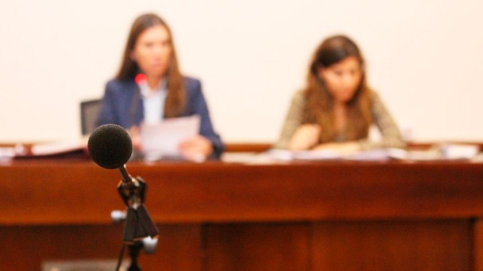 Mujeres en la cúpula de la justicia: los legisladores buscan perforar el “techo de cristal” con dos proyectos en espejo
