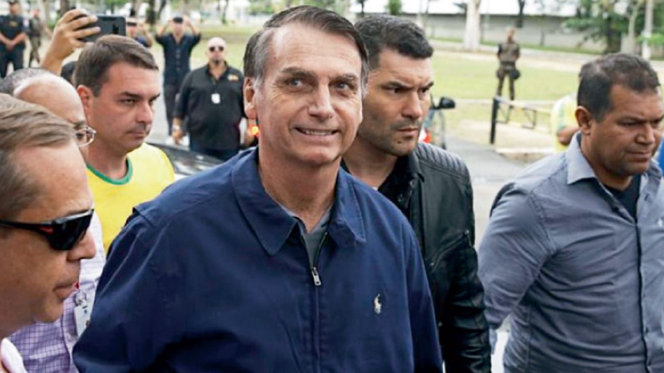 Congreso de Brasil espera cumplir promesa de armas de Bolsonaro