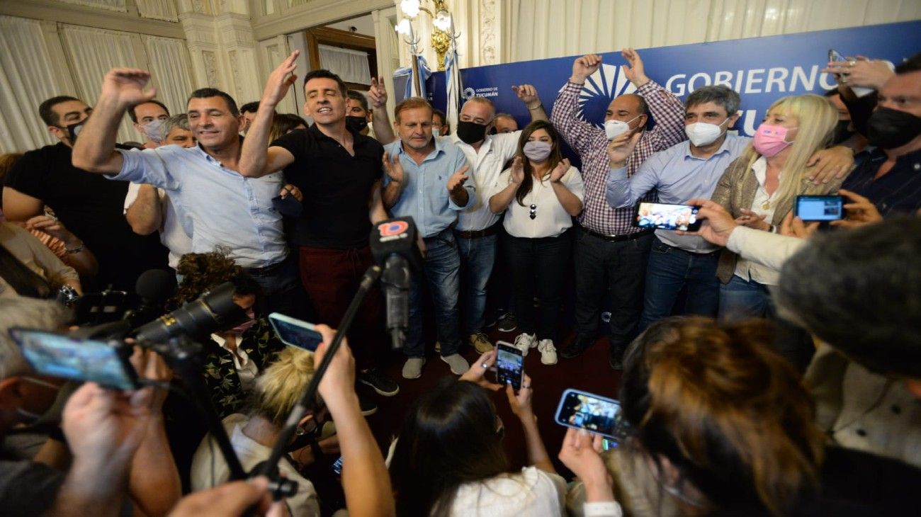 Doblete de Juan Manzur: se impuso en la interna contra su vice y derrotó a JxC en Tucumán