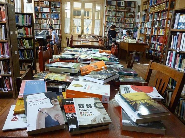 Córdoba: un centenar de bibliotecas populares se verían afectadas por el proyecto de ley Ómnibus