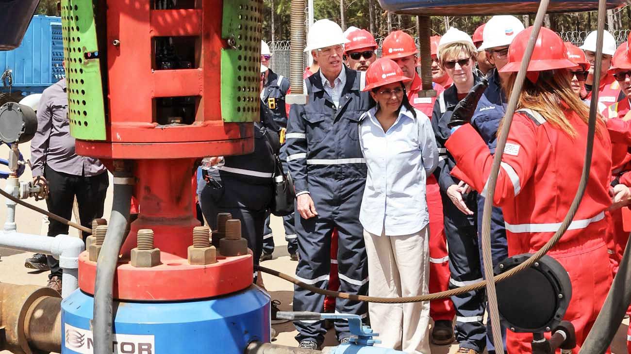 Una transición tutelada por EE.UU. y una “paz petrolera” frágil