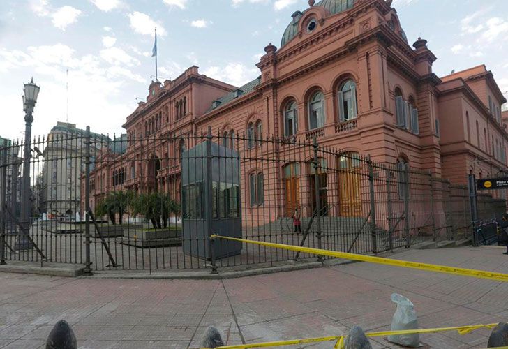 Refuerzan la seguridad en Casa Rosada