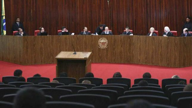 Brasil: la Justicia Electoral absolvió a Temer y evitó su destitución