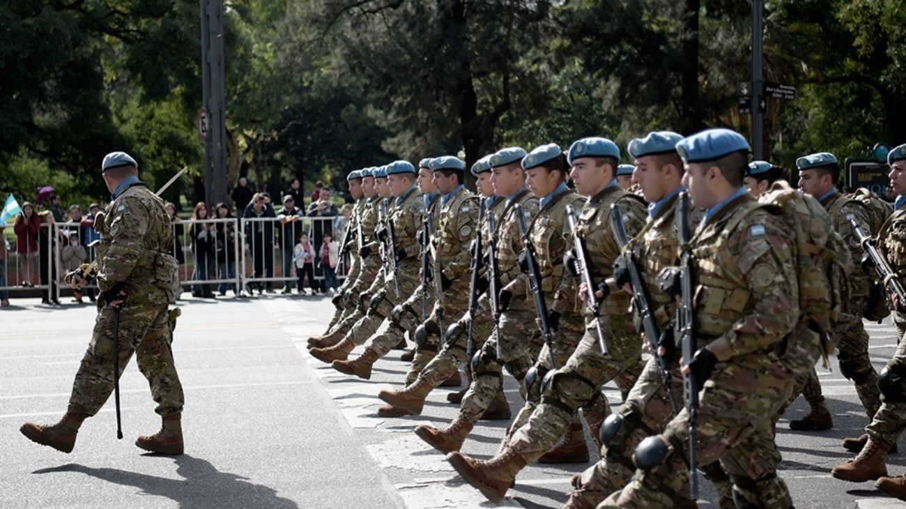 El peronismo sale a disputar el voto militar